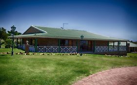Mentors Country Estate